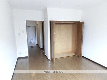ドエルリバーサウス　Ａ棟[1K/24.9m2]のリビング・居間