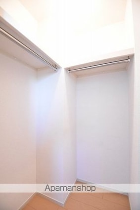 メゾン・ラ・ボヌールⅨ[1LDK/44.75m2]の収納