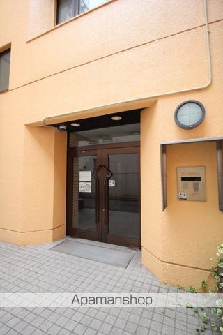 グレースシャトル伊島の玄関写真