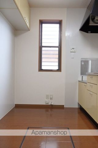 リビングタウン家代の里Aの内装写真