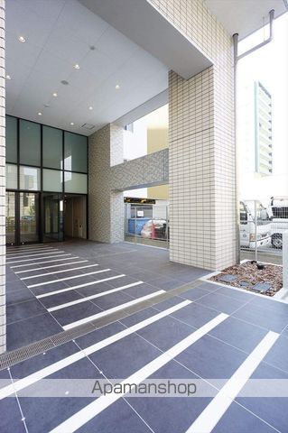 エスプレイス上前津レガシーの玄関写真