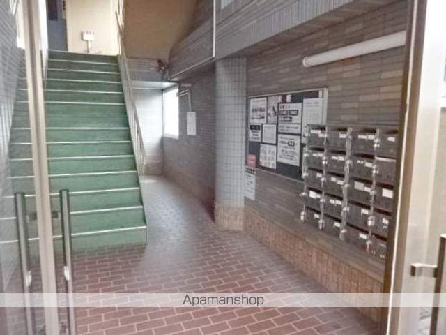 アクティ寝屋川の玄関写真
