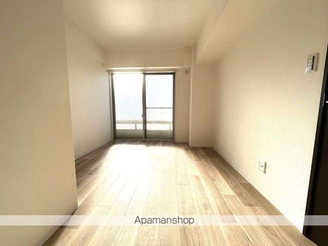 鷹野橋マンションの内装写真