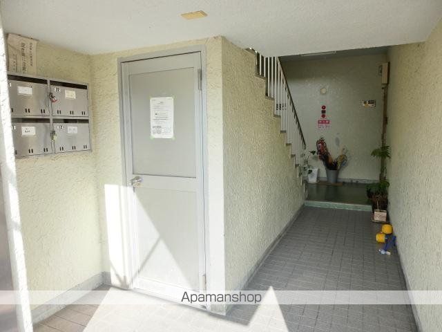 カルムイン香里園の玄関写真