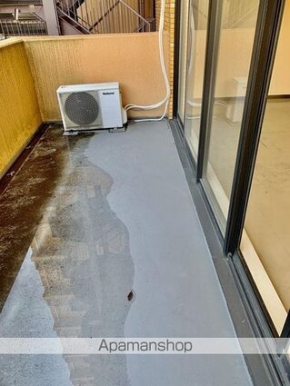 和歌山県和歌山市三木町南ノ丁[事務所/52.26m2]のバルコニー