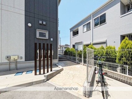 Ｇｒａｎｄ　Ｃａｌｉｃｅ　（グランカリス）[1LDK/43.79m2]のエントランス