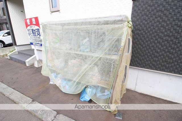 Residence U 駅前の外観写真