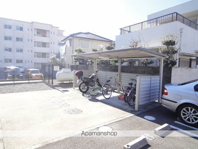 ランブロスの外観写真