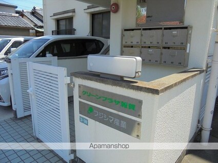 和歌山県和歌山市西浜１丁目[3LDK/78.4m2]のエントランス