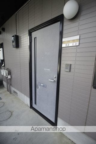 アビタシオンC棟の玄関写真