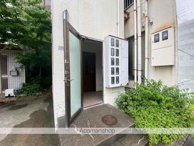 三好マンションの玄関写真