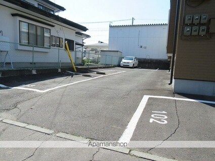 アベール[2DK/41.2m2]の駐車場
