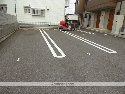 高知県高知市鴨部２丁目[3LDK/70.44m2]の駐車場