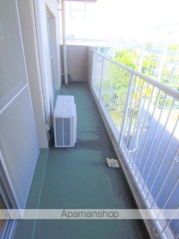 奥野ビルの内装写真