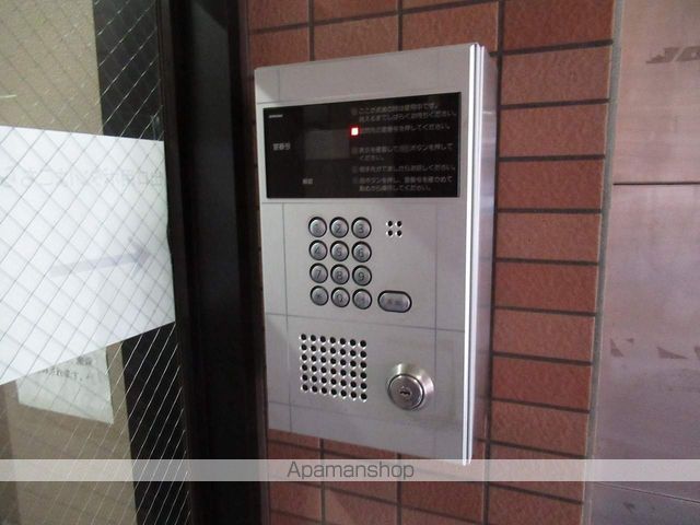 パークサイドビルの玄関写真