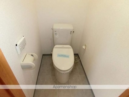 マンション元町[3LDK/69.3m2]のトイレ