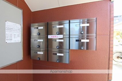 ベルメゾン今里　[1K/30.96m2]の共用部3