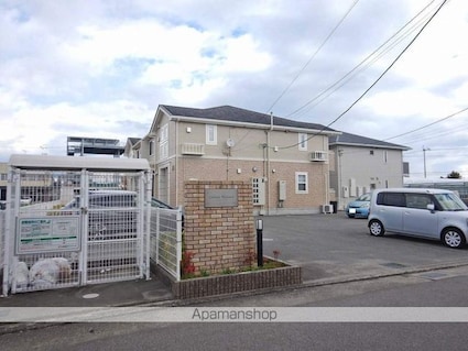 カルム・メゾン[1R/32.9m2]の外観1