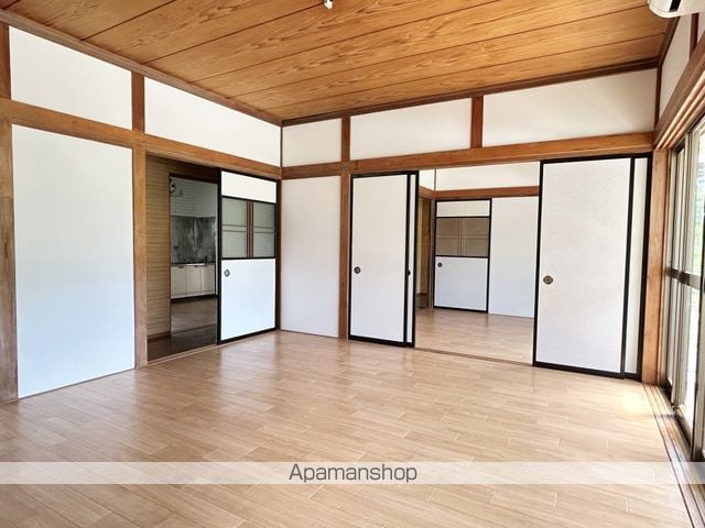 掛川市本所499-3戸建の内装写真