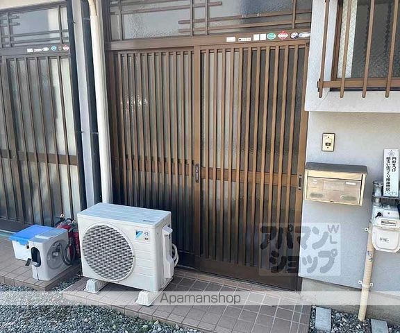 阪急電鉄京都線 桂駅 徒歩16分 2階建 築39年の玄関写真