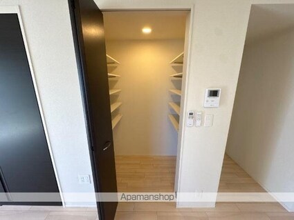 クレシア　ーＣｒｅｃｉａー[1LDK/48.55m2]の収納