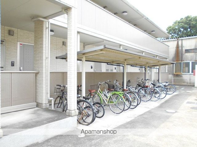 エクセレント若宮 B棟の玄関写真
