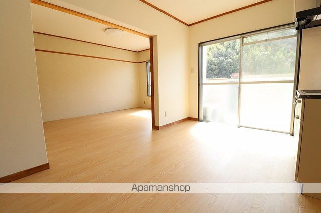 湯川ハイツの内装写真