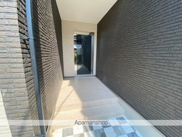 パーチェ伊加賀本町の玄関写真