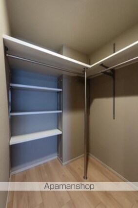 パークホームズ杉並上荻[3LDK/68.29m2]の収納