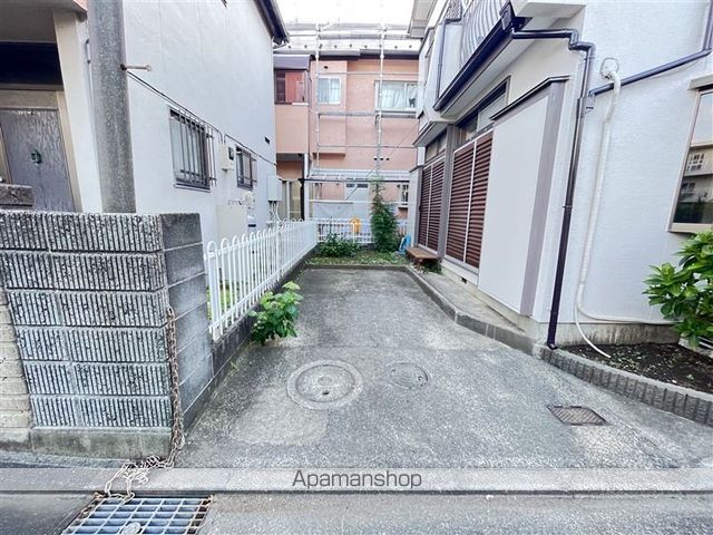 小田急線 相模大野駅 バス乗車時間：4分 最寄りバス停で下車 徒歩7分 2階建 築46年の外観写真