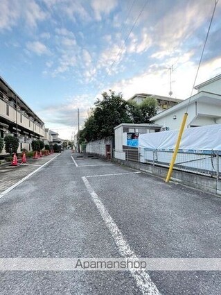 東京都小金井市緑町１丁目[1K/22.52m2]の駐車場