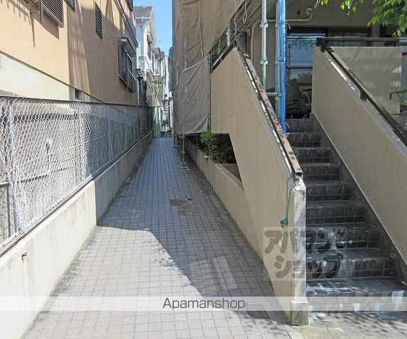 ネオハイツの玄関写真