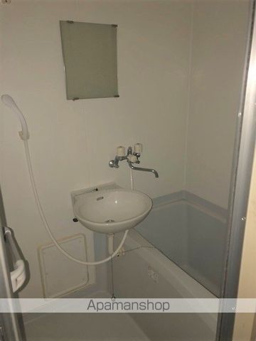 レオパレスロイヤル岩切IIIの内装写真