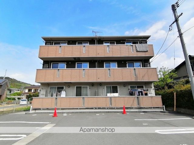 ソレアード II棟の外観写真