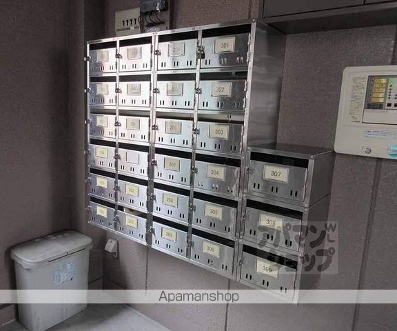 甲ノ辻マンションの外観写真