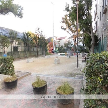 コウアンビル[2DK/35m2]の周辺8