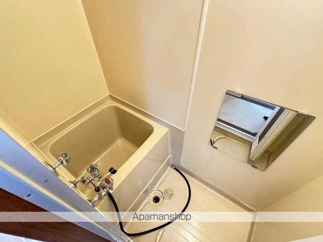 ロイヤルハイツ23の内装写真