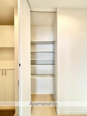 シャーメゾンフェアリー II棟の内装写真