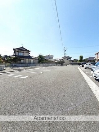 アリカンテ　Ｂ[2LDK/56.42m2]の駐車場