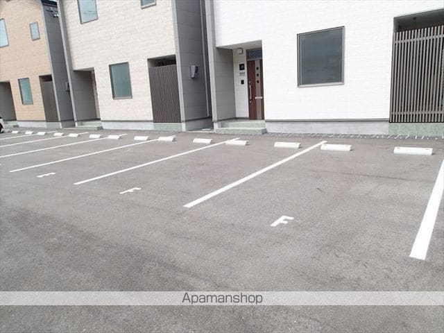 Ｉｔ’ｓ毛見[3LDK/97.7m2]の駐車場2