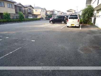 セジュール[3LDK/64.1m2]の駐車場2