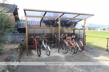 香川県高松市円座町[2LDK/65.53m2]の共用部1