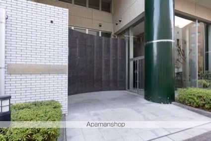 アゼリアテラス新宿[1R/35.03m2]のエントランス1