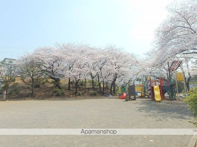 川崎市宮前区 2階建 築5年の周辺写真