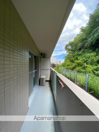 ＣＡＬＶＥＲＴ西宝町[2K/29.64m2]のバルコニー