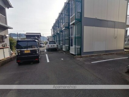 レオパレスボムール[1K/20.28m2]の駐車場