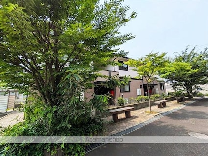 ファミーユ・ヴィラ　Ｂ・Ｃ　Ｃ棟[2LDK/55.2m2]の外観4