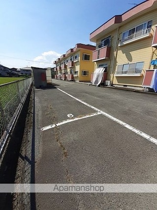 エルディムルナＡ[3DK/52.99m2]の駐車場