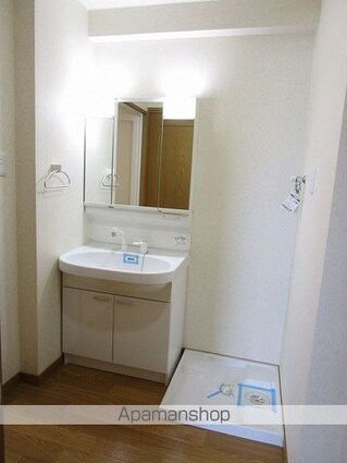 タロックス新居浜[2LDK/64.26m2]の洗面所