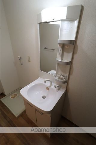 コンフォール翠 A棟の内装写真